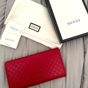 GUCCI Microguccissima soft Margaux long wallet